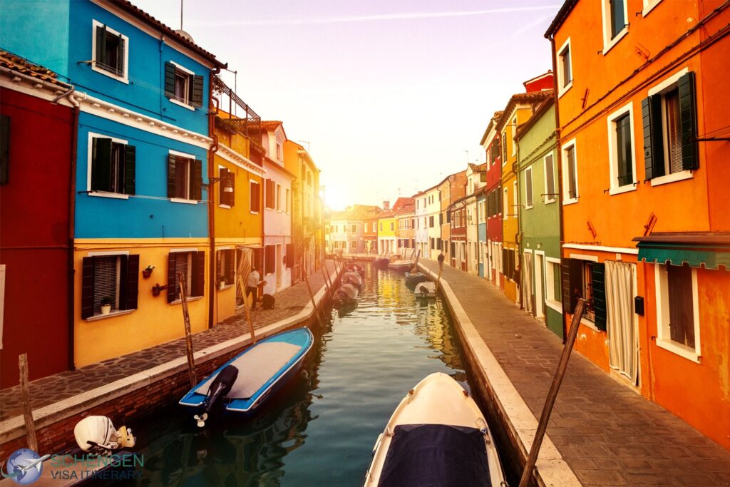 Romantic Venice - Top 10 tourist places Italy