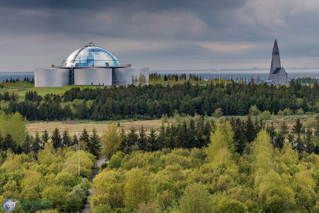 Pearl Observatory - Top 10 famous places to visit in Iceland